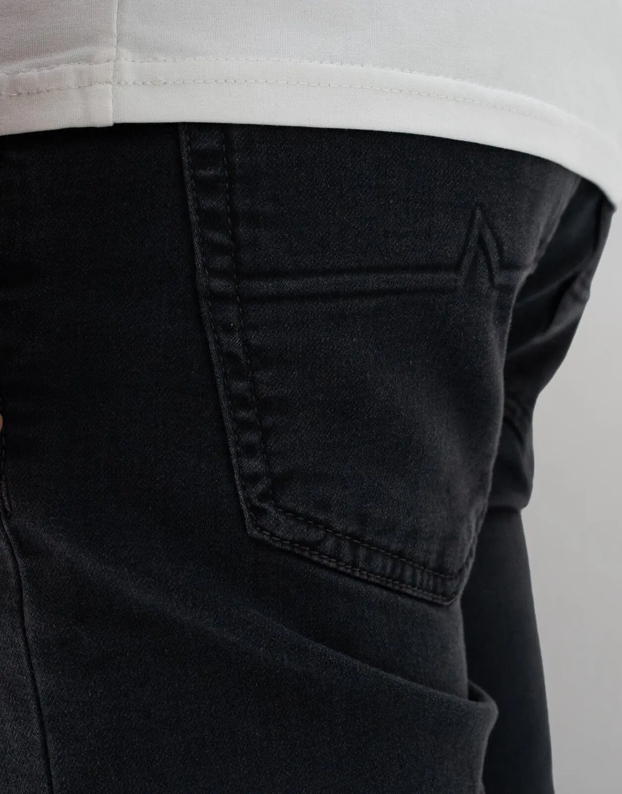 Fade Iconic Carbon Charcoal Jeans - Image 3