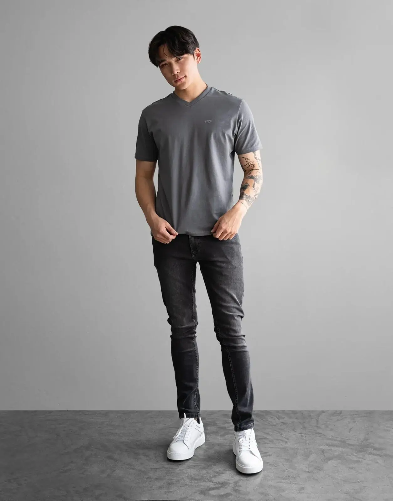 Fade Essential V-Neck Grey T-Shirt - Image 4