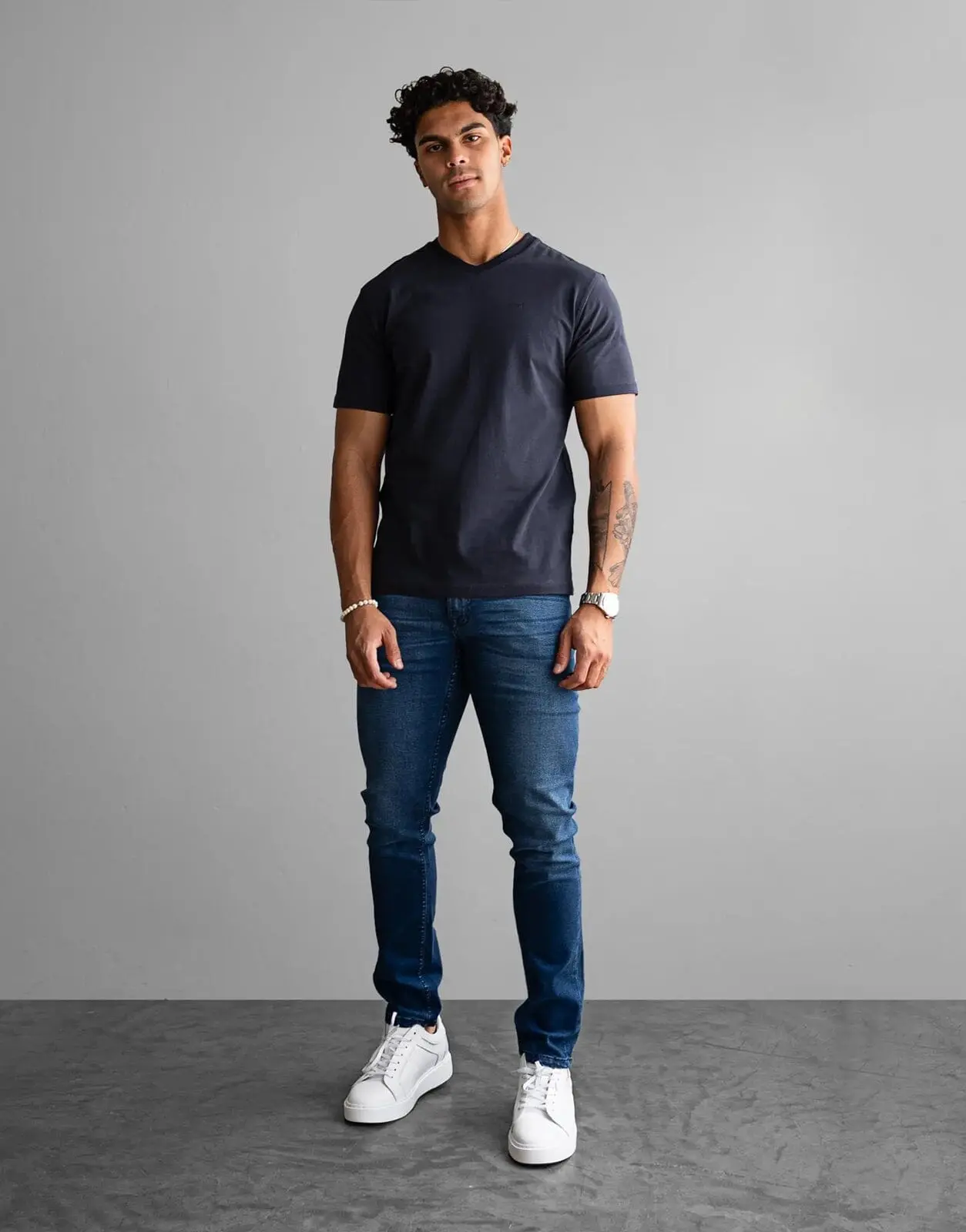 Fade Essential V-Neck Navy T-Shirt - Image 4