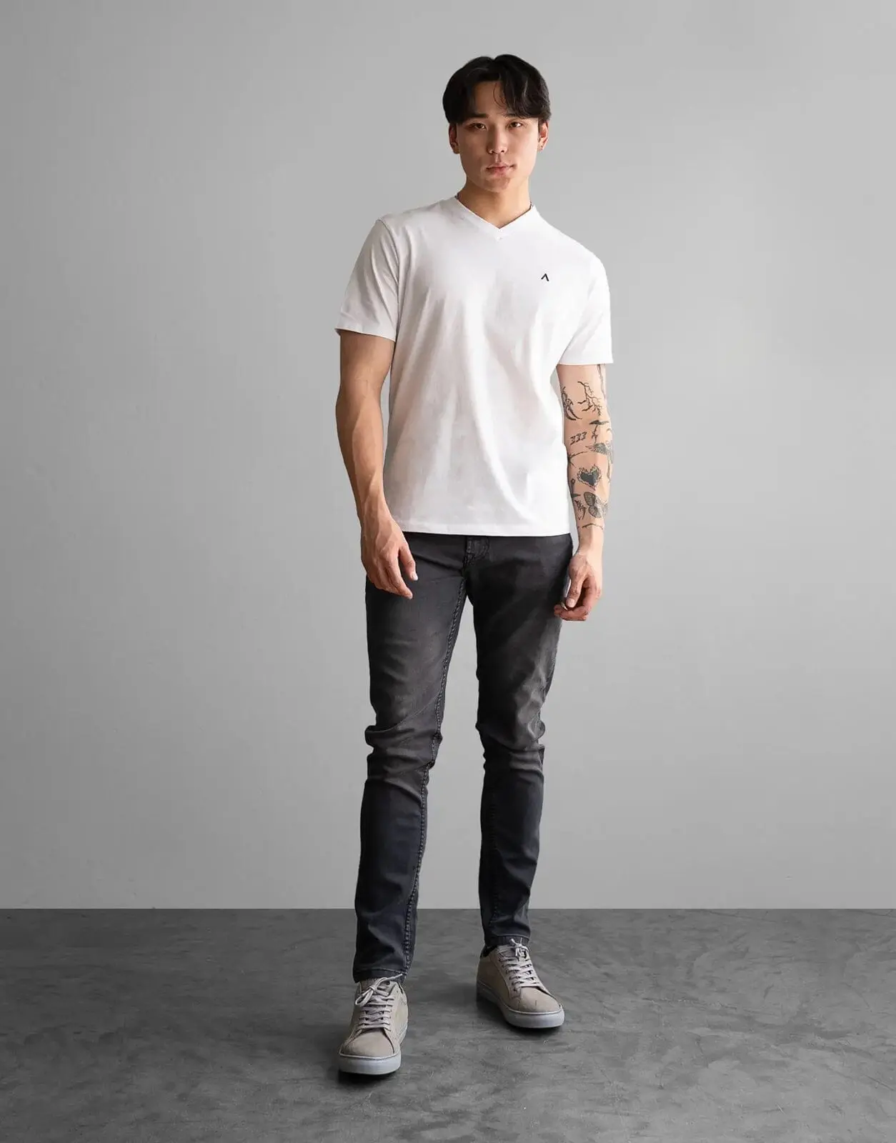 Fade Icon V-Neck White T-Shirt - Image 4